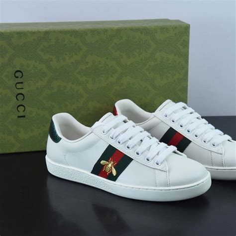 小 蜜蜂 gucci|GUCCI小白鞋.